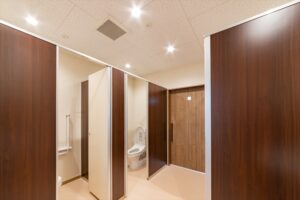 北九州市若松　整形外科クリニック建築　トイレ